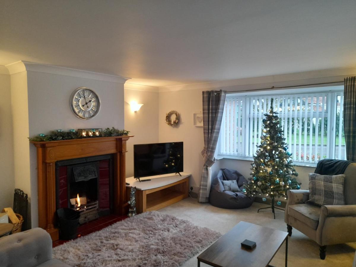 3 Brookside House Villa Pickering Bagian luar foto