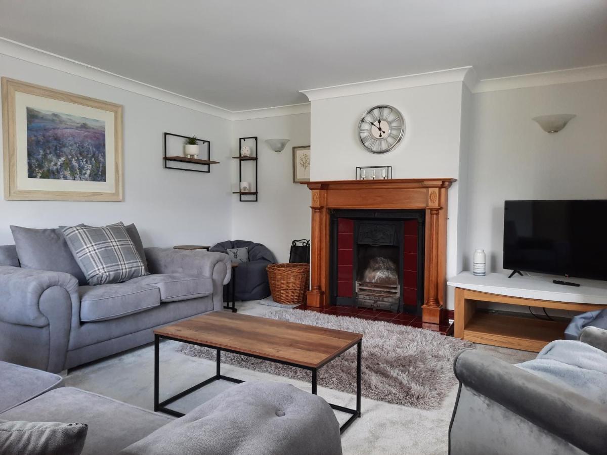 3 Brookside House Villa Pickering Bagian luar foto